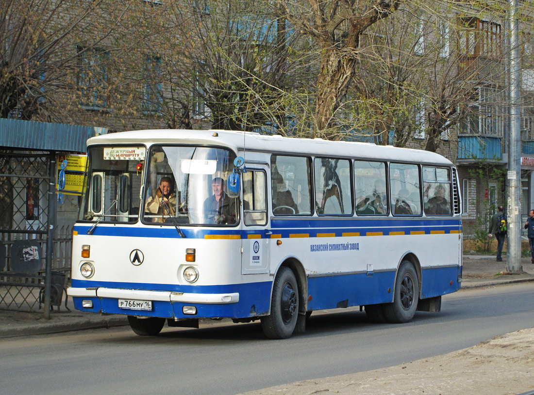 Автобусы чистополь. ЛАЗ 695н Казань. ЛАЗ 695 Татарстан. ЛАЗ 695 Зеленодольск. Казанский автобус ЛАЗ.