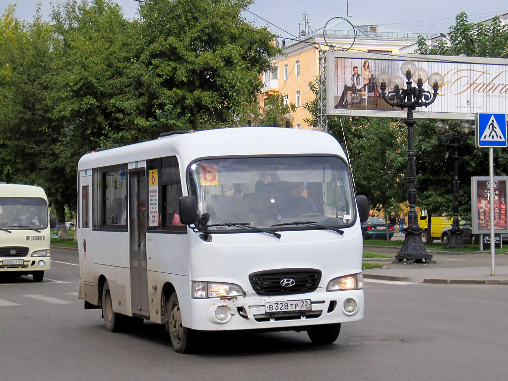 Алтайский край, Hyundai County SWB (ТагАЗ) № В 328 ТР 22