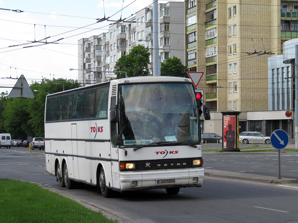 Литва, Setra S215HDH № 143