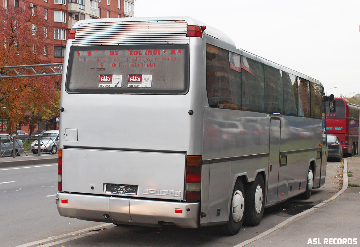Санкт-Петербург, Neoplan N316/3SHD Transliner № B 108 HPO