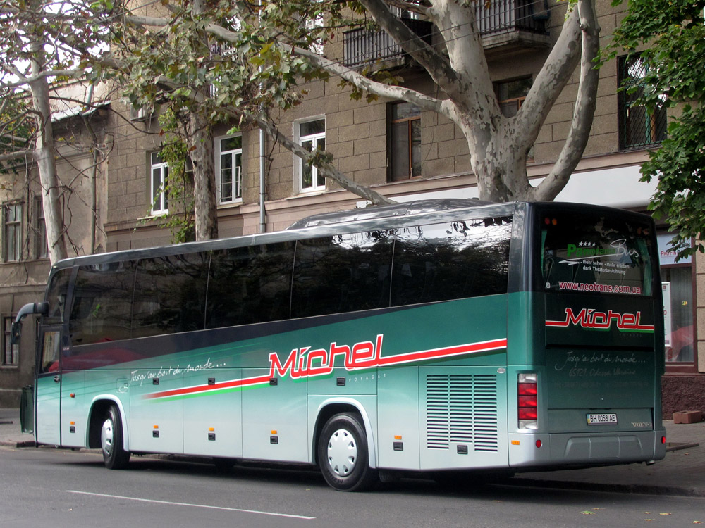 Volvo 9900 Bus