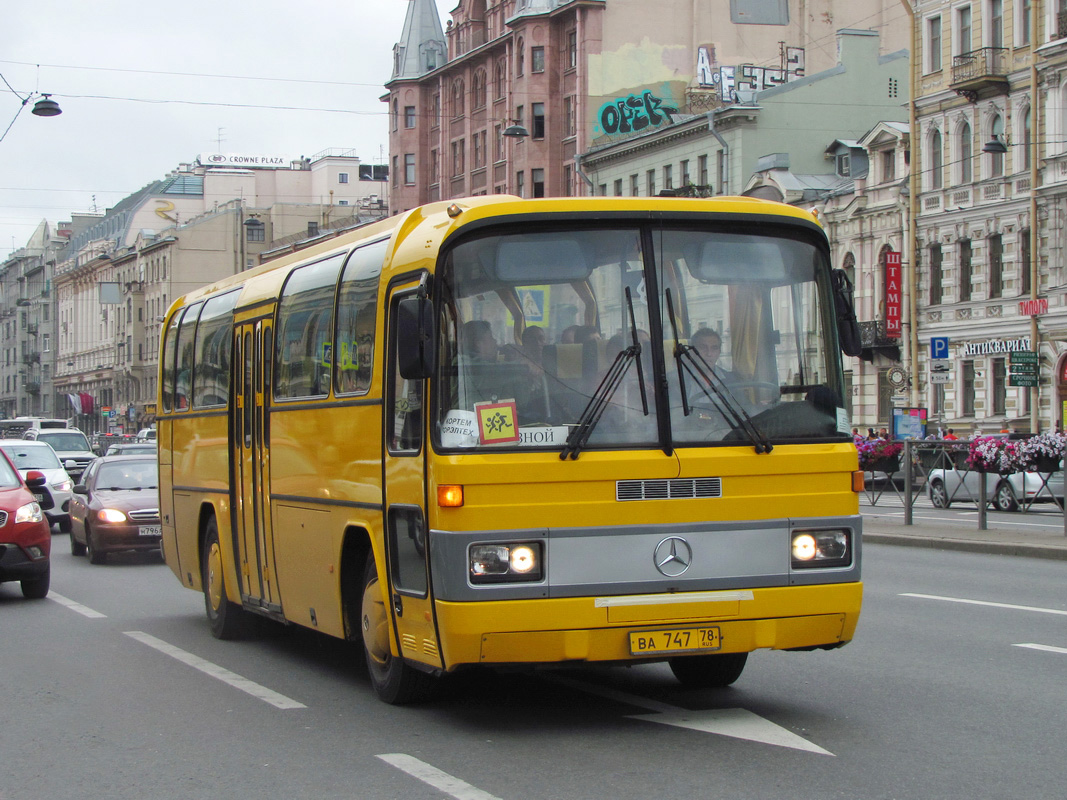 Saint Petersburg, Mercedes-Benz O303-11ÜHE № ВА 747 78