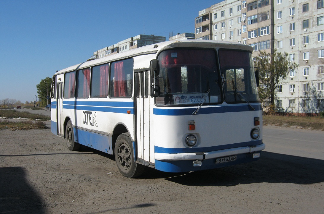 Lugansk region, LAZ-695N # 011-83 АР — Φωτογραφία — Μεταφορά με λεωφορείο