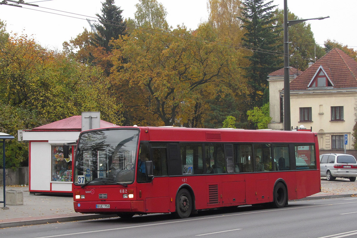 Литва, Van Hool A300 № 682