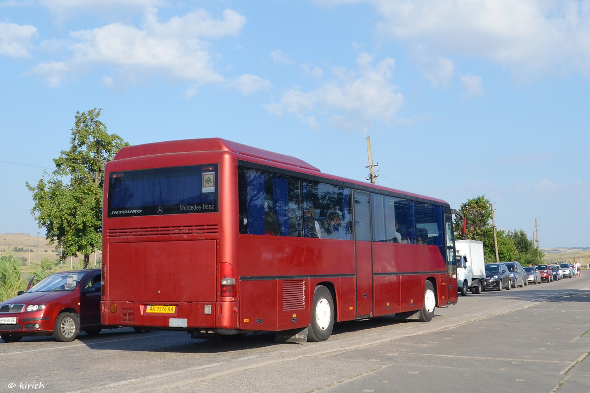 Krím AK, Mercedes-Benz O560 Intouro RH sz.: AK 7574 AA