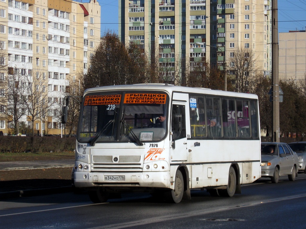 Szentpétervár, PAZ-320402-05 sz.: 7976