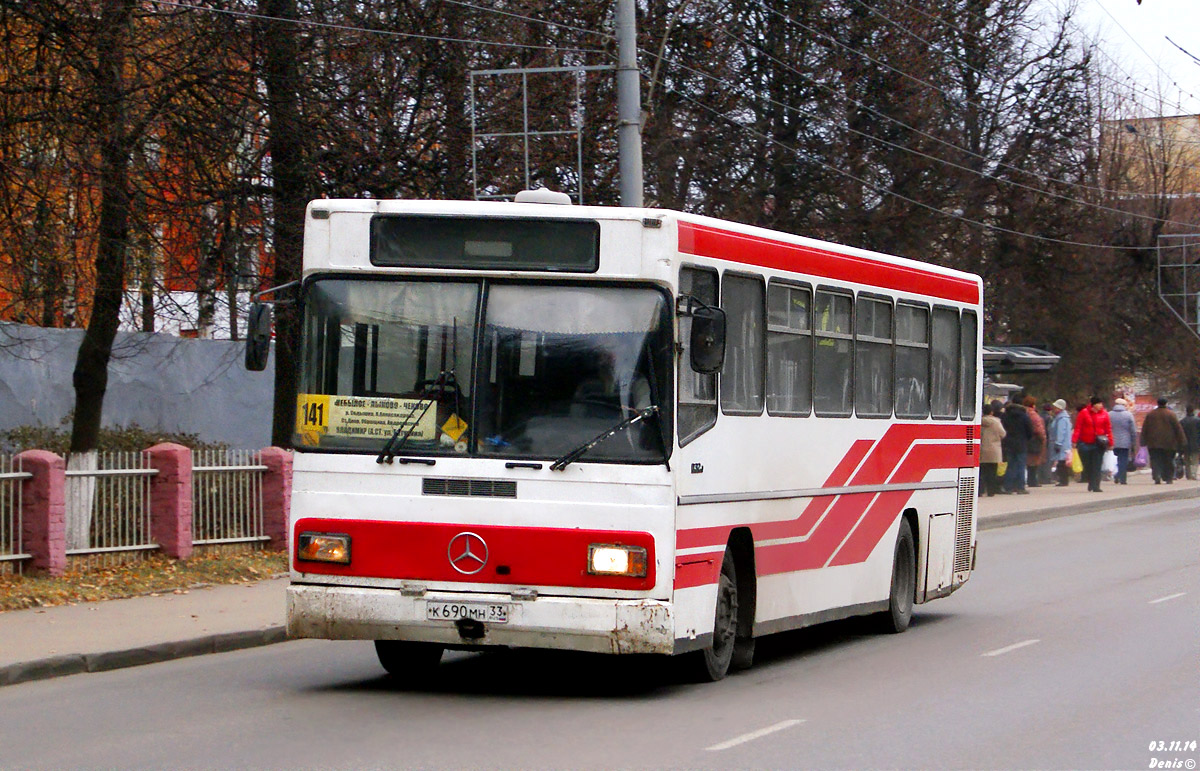 Vladimir region, Mercedes-Benz O325 Nr. К 690 МН 33