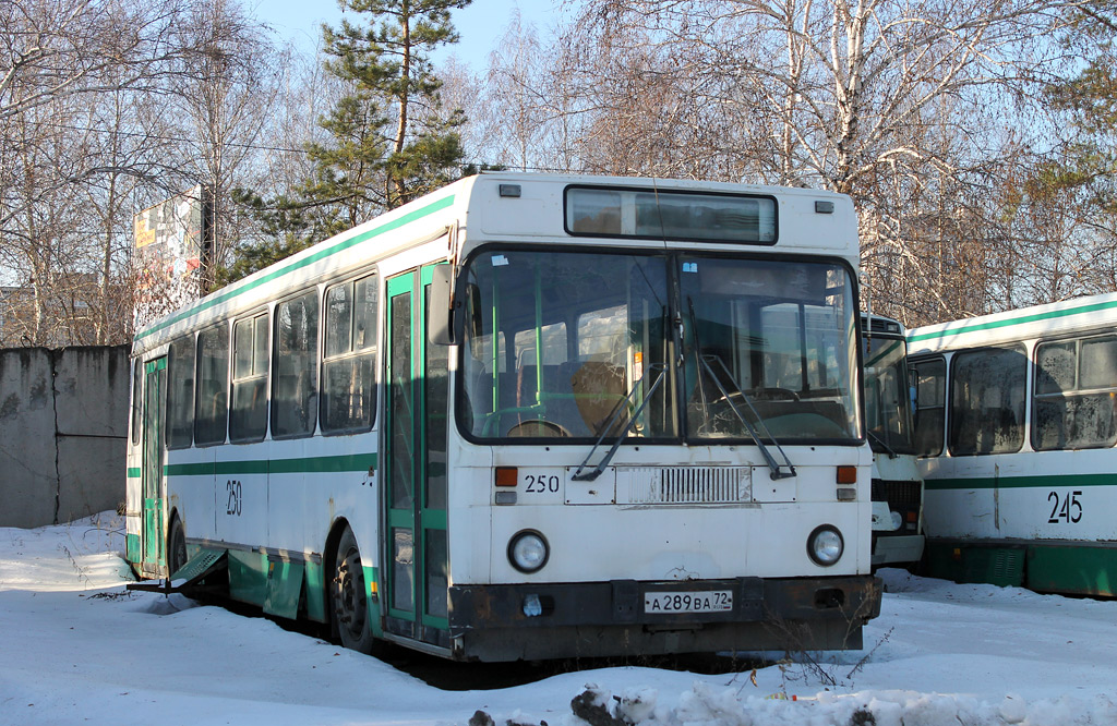 Тюменская область, ЛиАЗ-5256.30-01 № 250