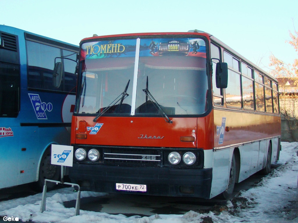 Тюменская область, Ikarus 256.74 № Р 700 КЕ 72