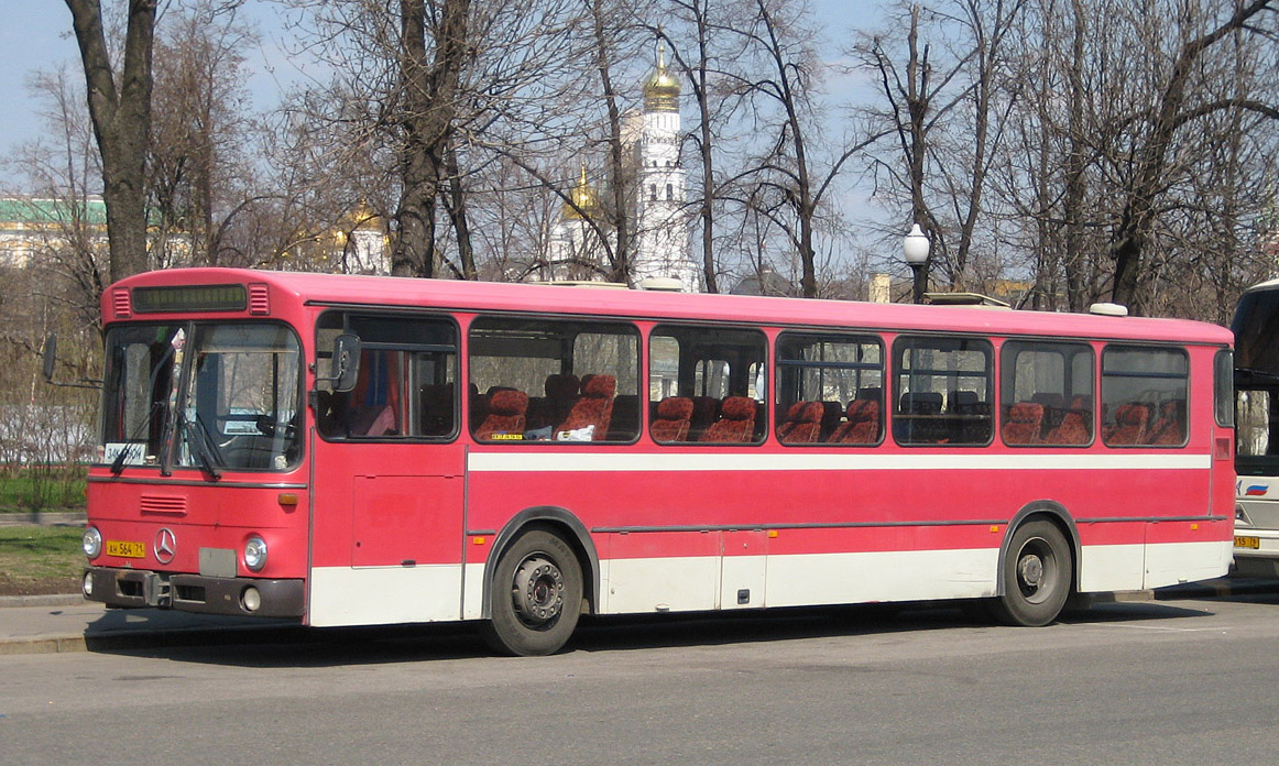 Транспорт в реальном времени тула. Автобусы Мерседес 90-х. Автобус Мерседес 90е. Автобус Мерседес в Туле. Автобус Тула-Мерлиновка.