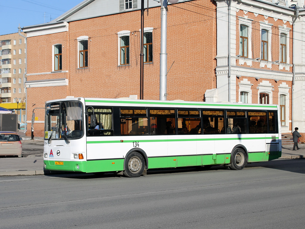 Тюменская область, ЛиАЗ-5293.53 № 134