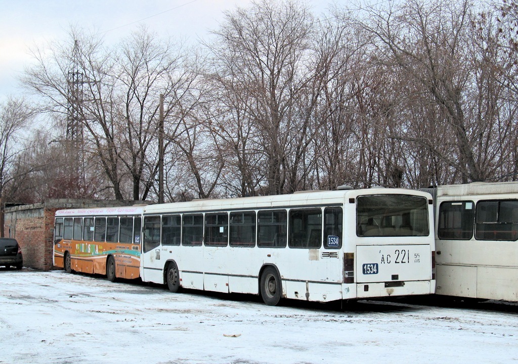 Омская область, Mercedes-Benz O345 № 1527; Омская область, Mercedes-Benz O345 № 1534