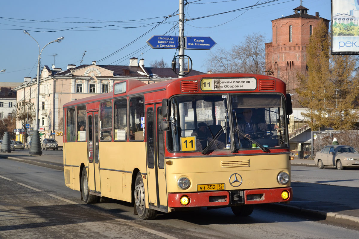 Тюменская область, Mercedes-Benz O305 № АН 352 72