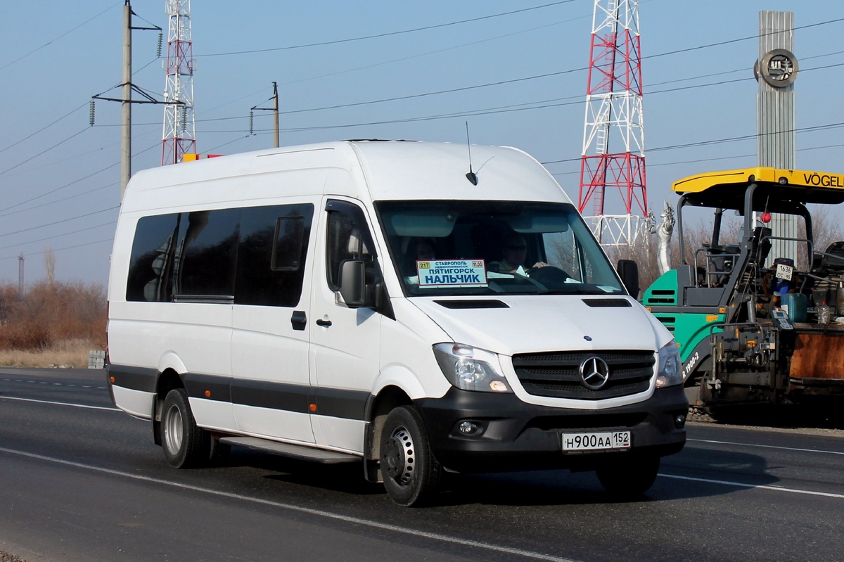 Маршрутки пятигорск. Mercedes-Benz Sprinter н205хн32. Нальчик Пятигорск автобус. Нальчик Ставрополь маршрутка.