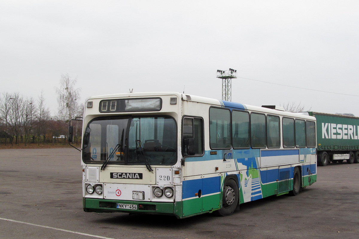 Литва, Scania CR112 № 220