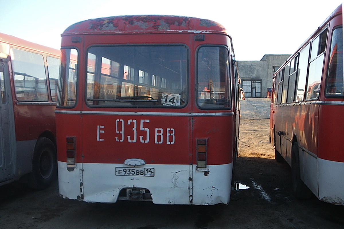 Jakutien Republik, LiAZ-677M (ToAZ) Nr. Е 935 ВВ 14