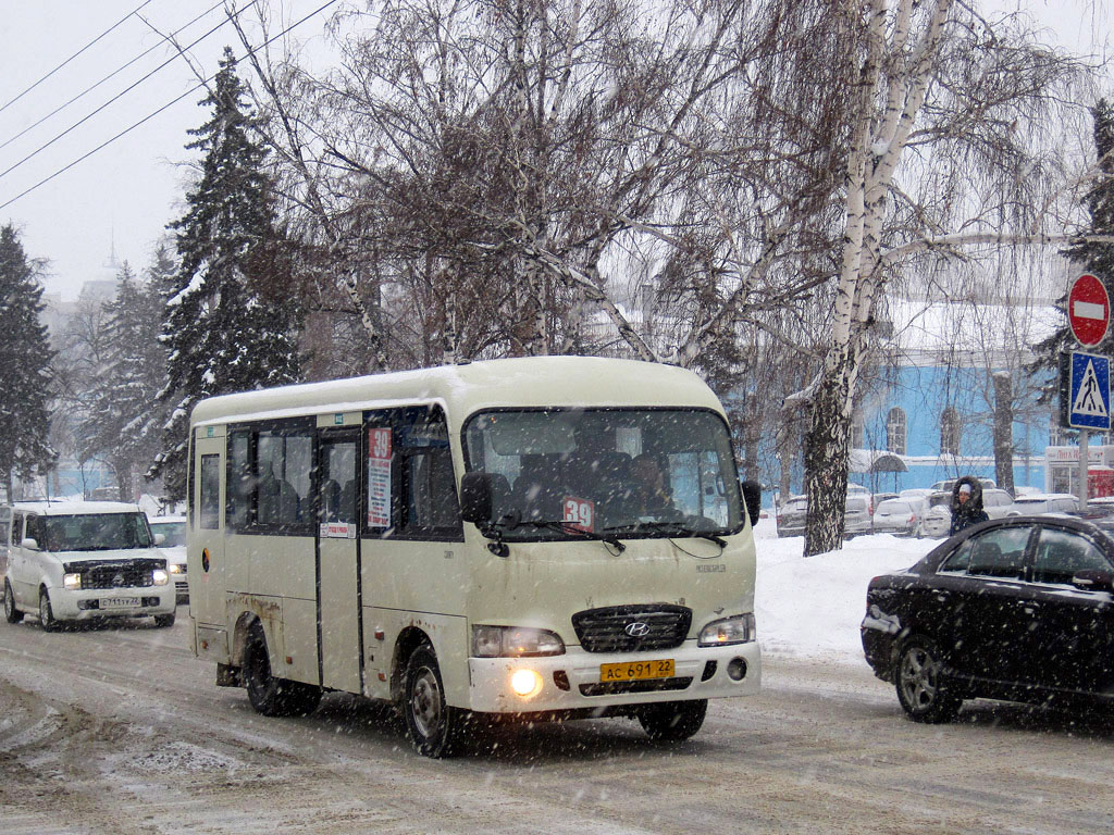 Алтайский край, Hyundai County SWB (РЗГА) № АС 691 22