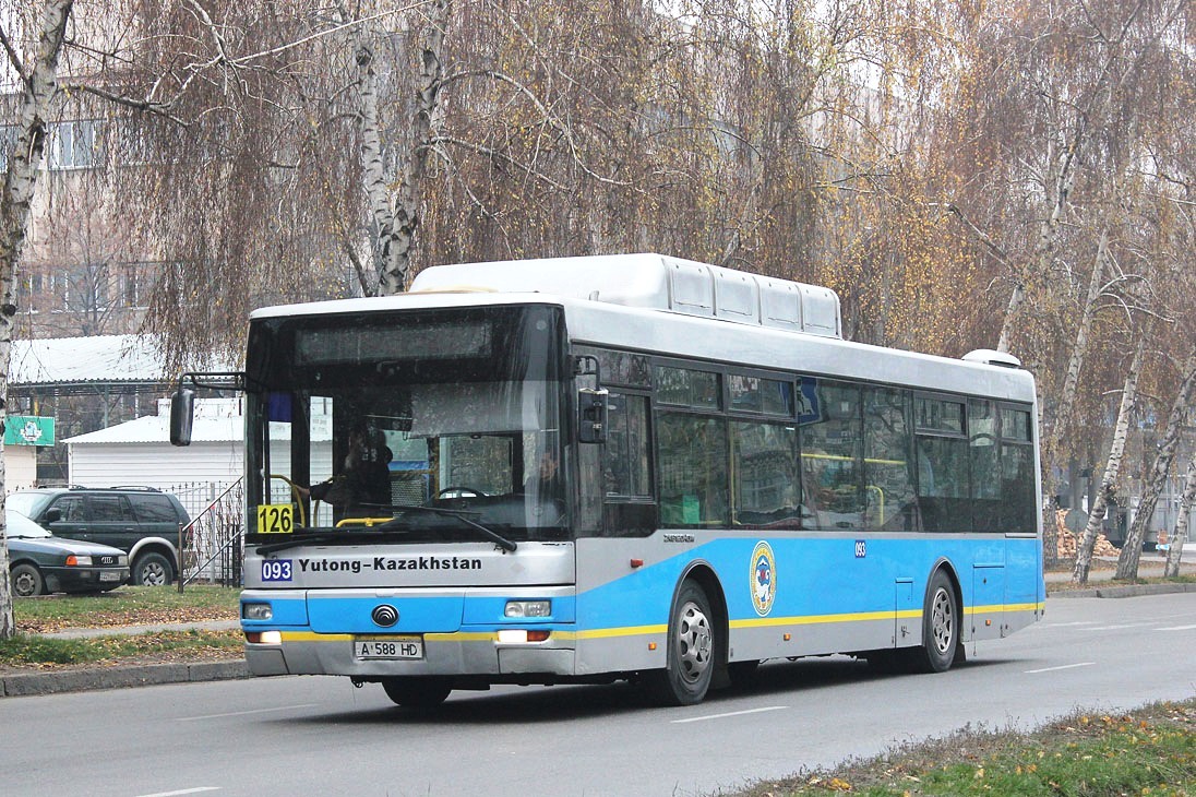 Алматы, Yutong ZK6120HGM № 093