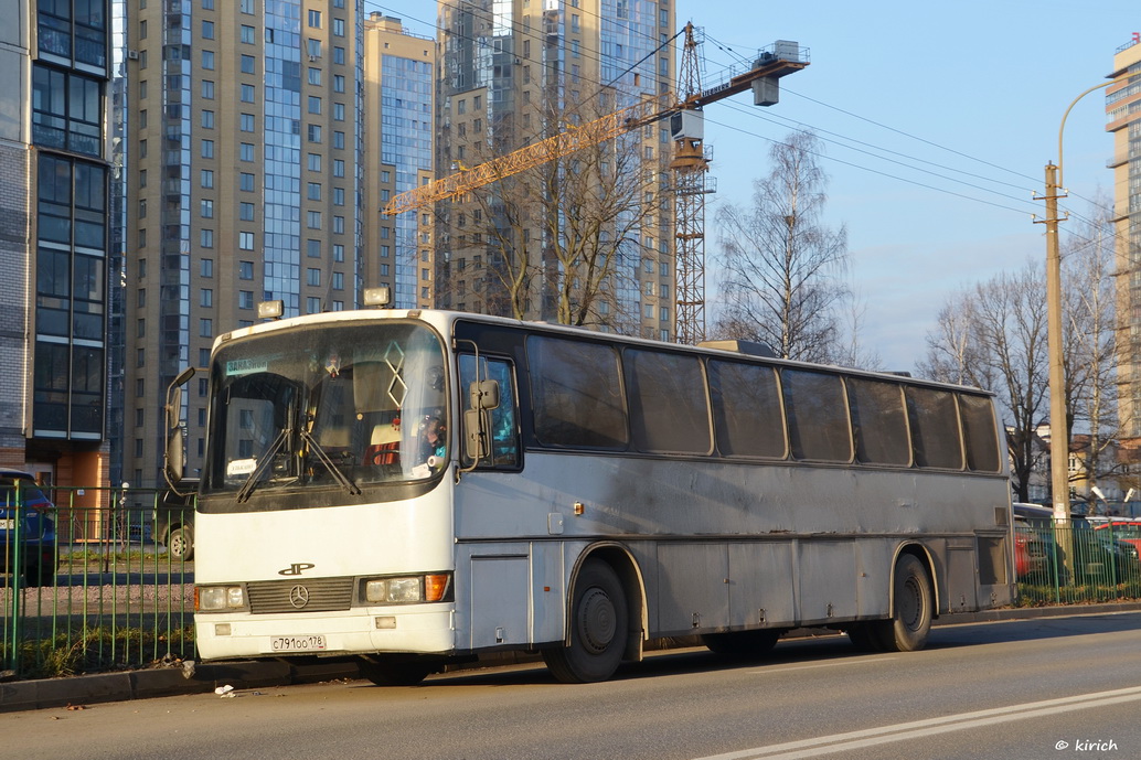 Санкт-Петербург, Delta Express № С 791 ОО 178