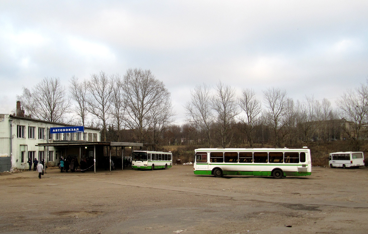 Проспект генерала батова. Автовокзал Рыбинск. Проспект Батова Рыбинск. Старый автовокзал Рыбинск. Автовокзал Рыбинск Рыбинск Вокзальная улица 1.