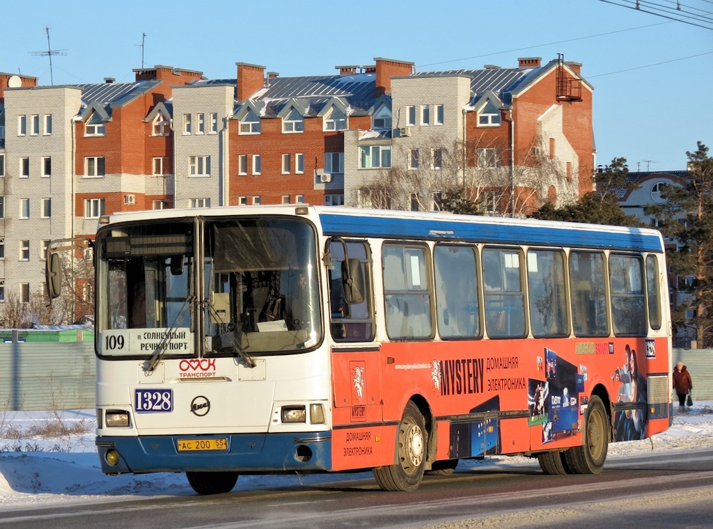 Омская область, ЛиАЗ-5256.45 № 1328