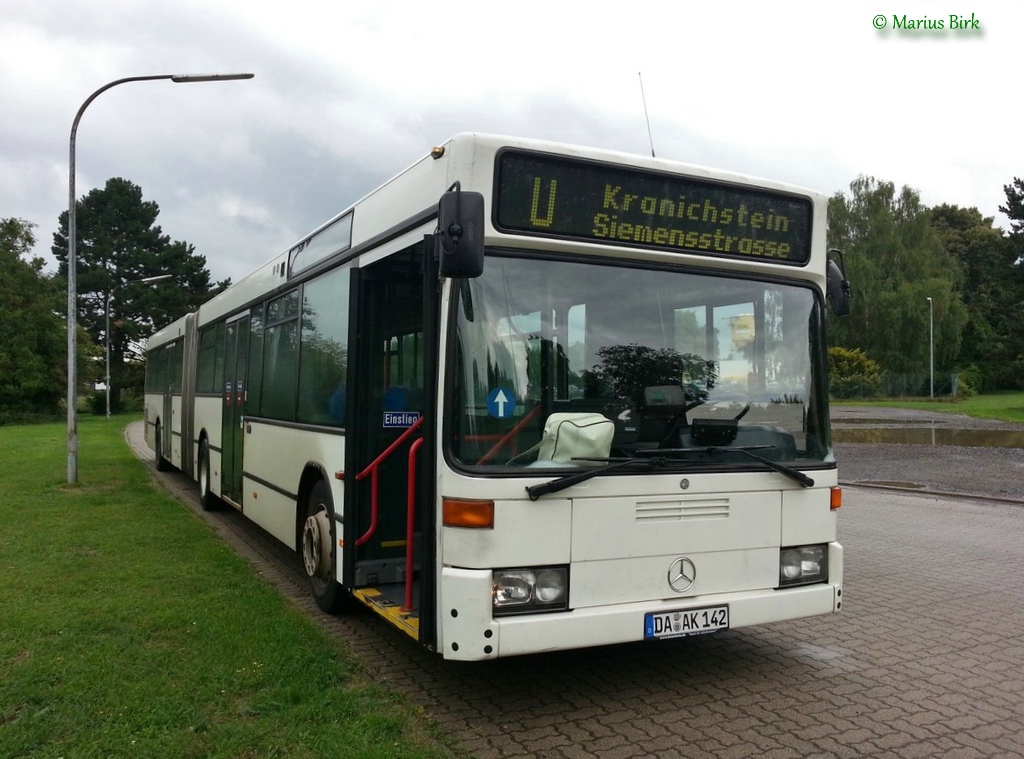 Hesenko, Mercedes-Benz O405GN2 č. 142