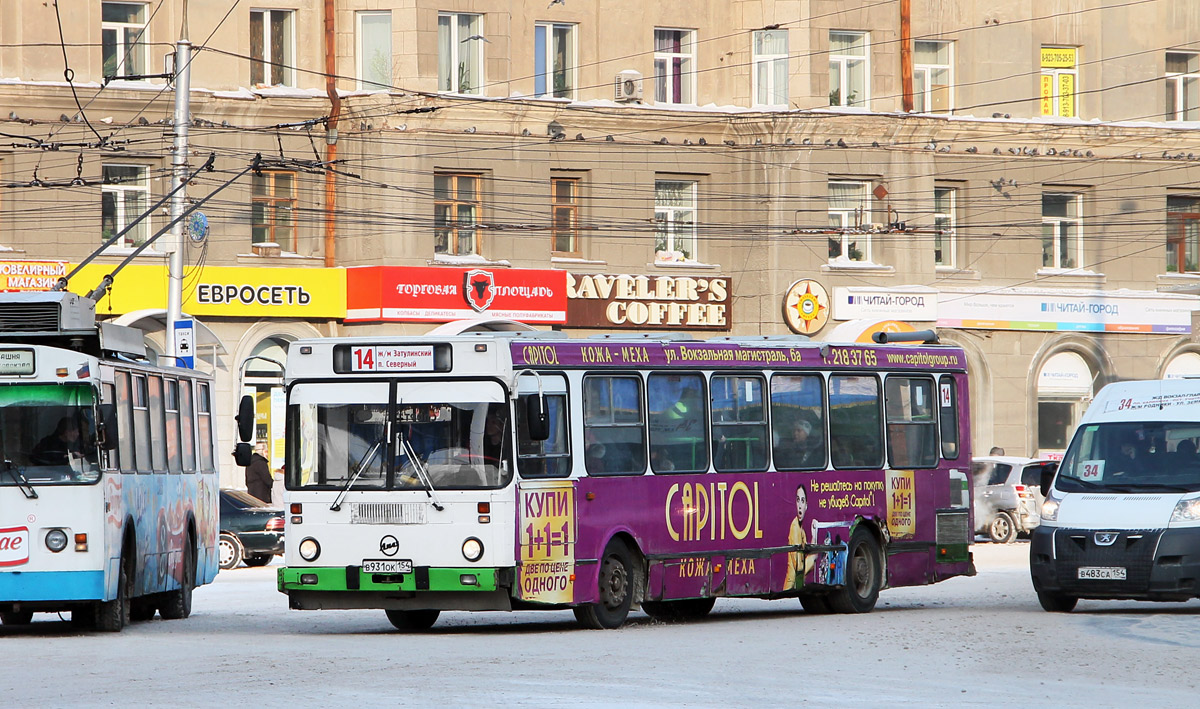 Новосибирская область, ЛиАЗ-5256.35 № В 931 ОК 154