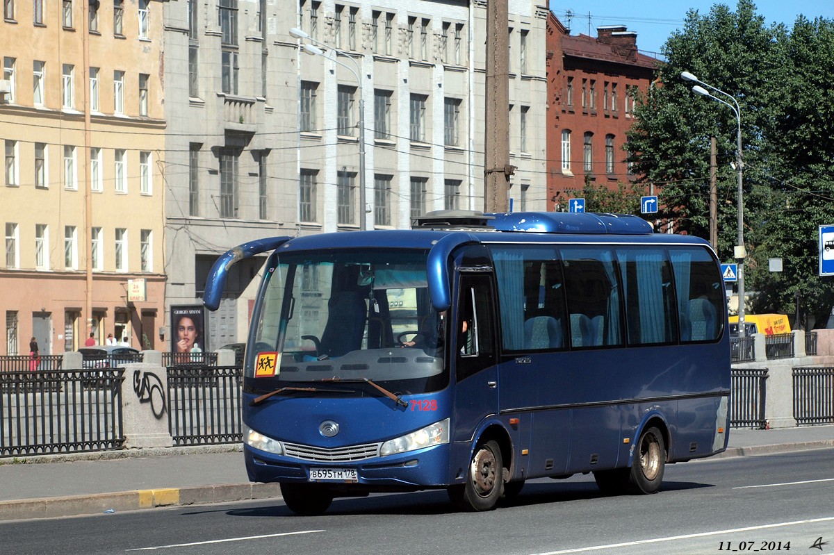 Санкт-Петербург, Yutong ZK6737D № 7128