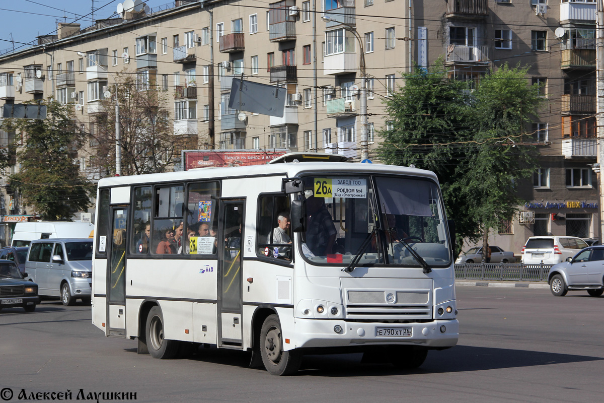 Воронежская область, ПАЗ-320402-03 № Е 790 ХТ 36