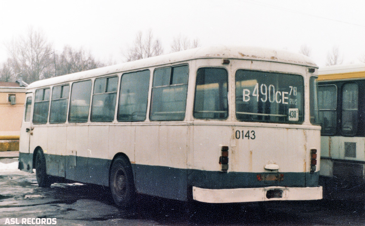 Sankt Petersburg, LiAZ-677M Nr. 0143