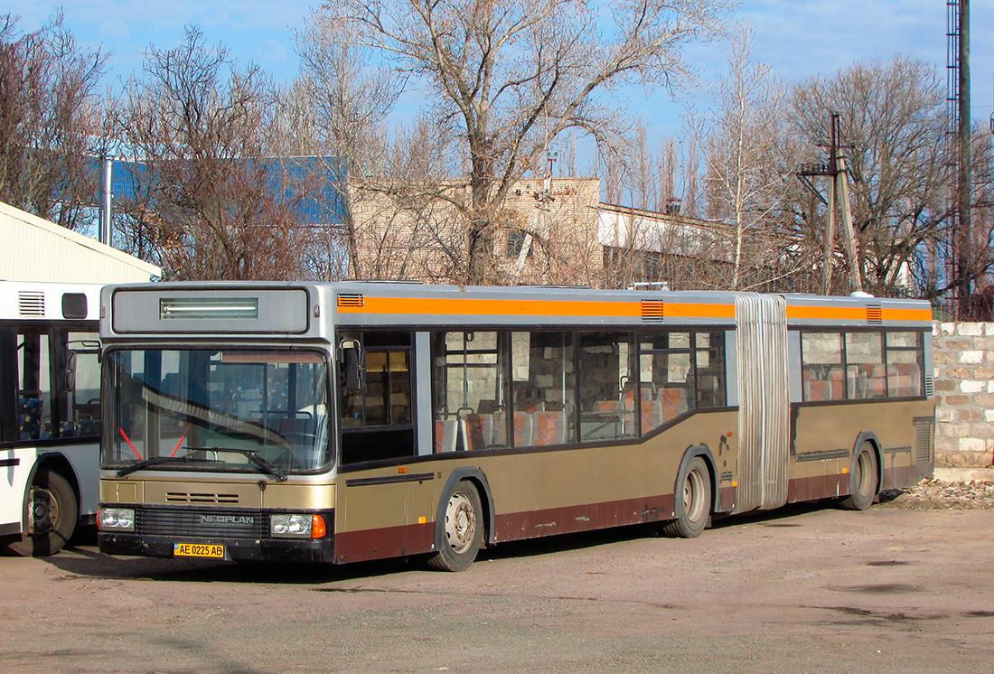 Dnepropetrovsk region, Neoplan N4018/3 Nr. AE 0225 AB