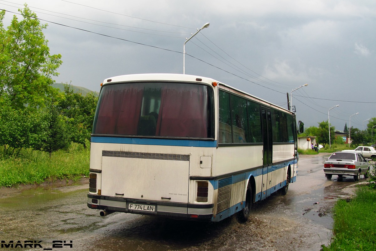 Восточно-Казахстанская область, Setra S215UL № F 774 LAN