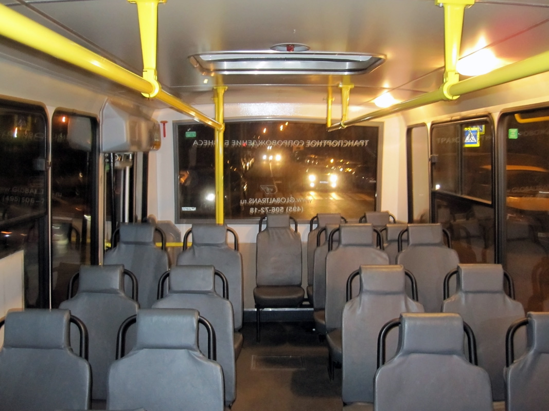Moskwa, PAZ-320402-05 Nr О 400 РХ 77