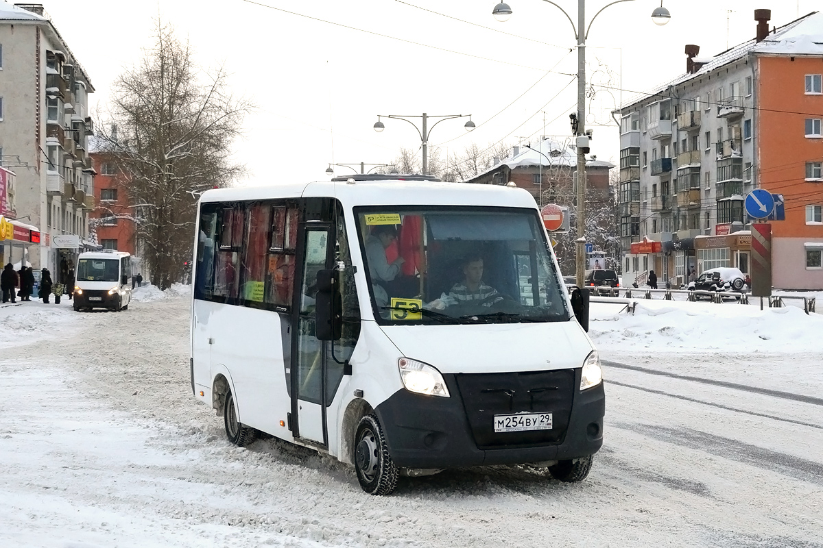 Περιφέρεια Αρχάγγελσκ, GAZ-A63R42 Next # М 254 ВУ 29