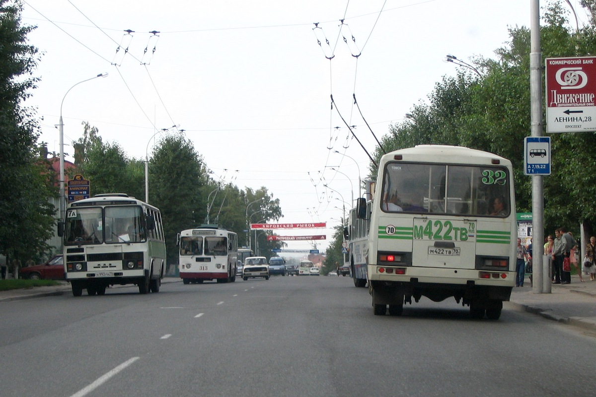 Томская область, ПАЗ-3205-110 № А 993 РН 70; Томская область, ПАЗ-32051-110 № М 422 ТВ 70; Томская область — Разные фотографии — Томск