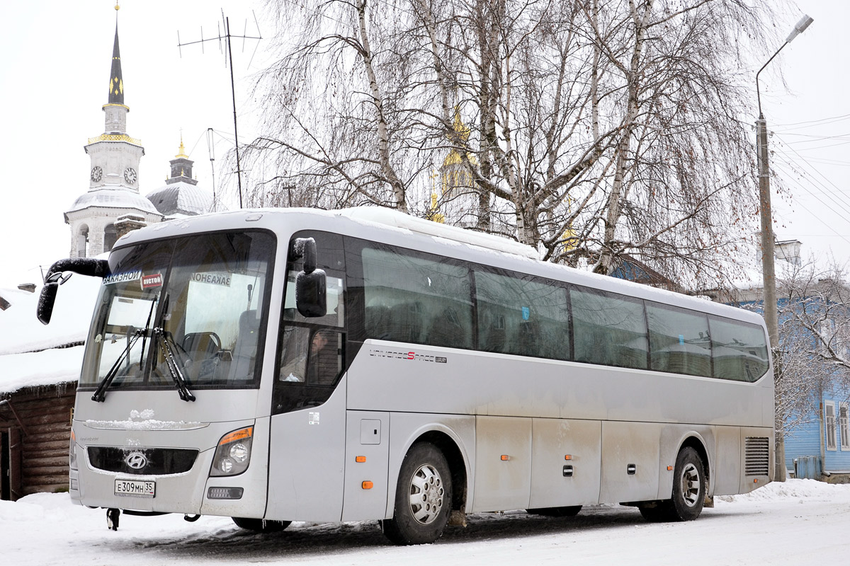 Вологодская область, Hyundai Universe Space Luxury № Е 309 МН 35