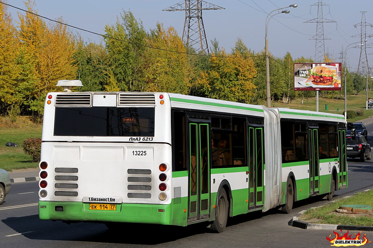 Moskau, LiAZ-6213.20 Nr. 13225