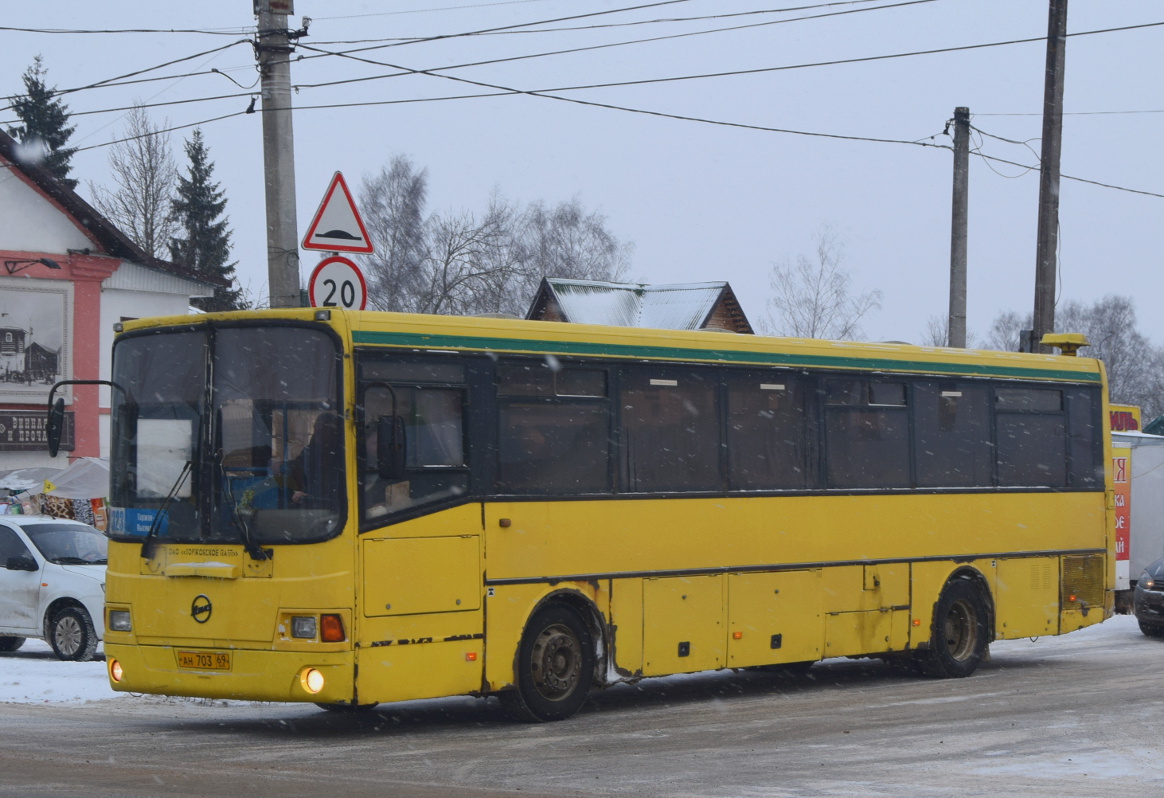 Тверская область, ЛиАЗ-5256.33-01 (ГолАЗ) № АН 703 69