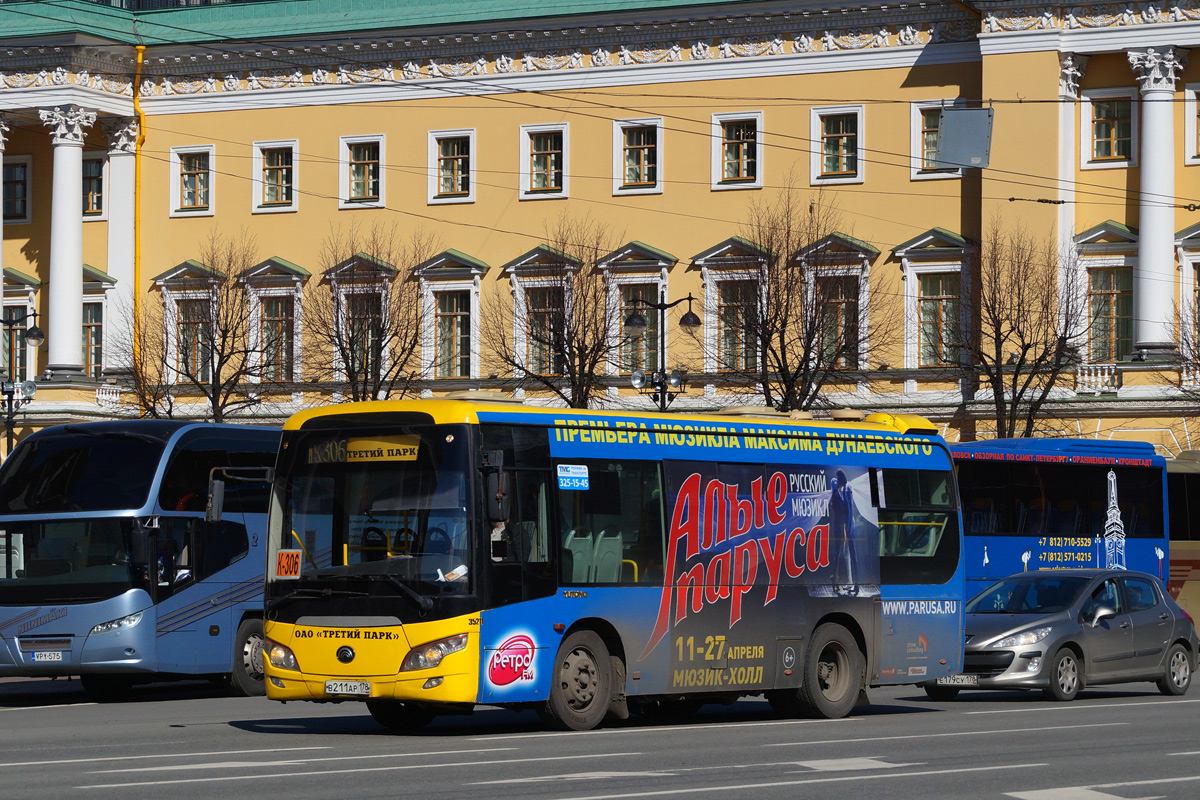 Санкт-Петербург, Yutong ZK6852HG № В 211 АР 178