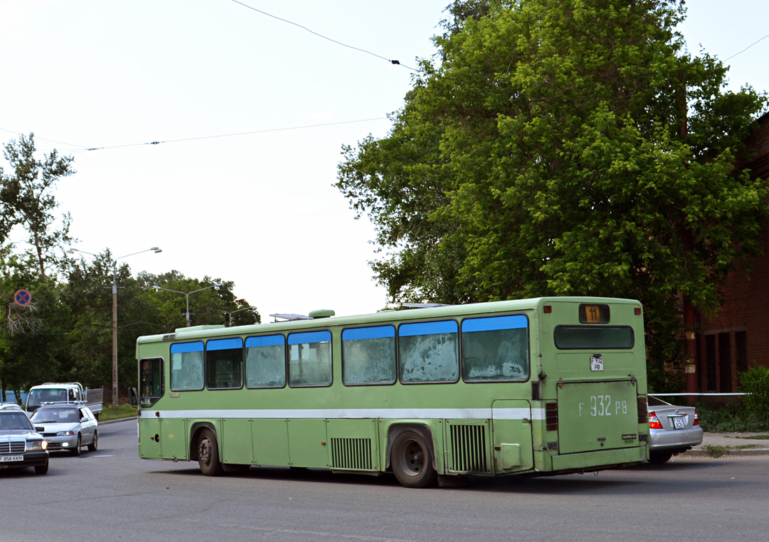 Восточно-Казахстанская область, Scania CN113CLB № F 932 PB