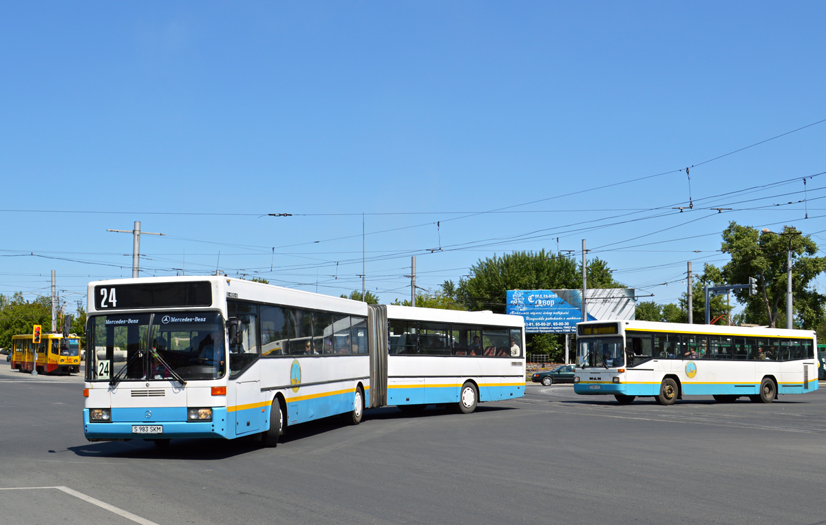 Obwód pawłodarski, Mercedes-Benz O405G Nr S 983 SKM