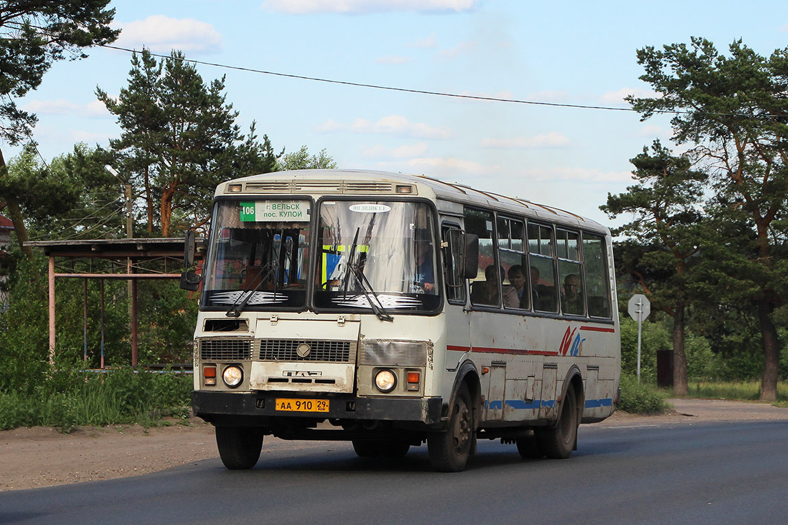 Расписание автобуса кулой. Маршрутка Архангельск Вельск. Расписание автобуса 106 Вельск Кулой. Пригородка Вельск Кулой расписание.