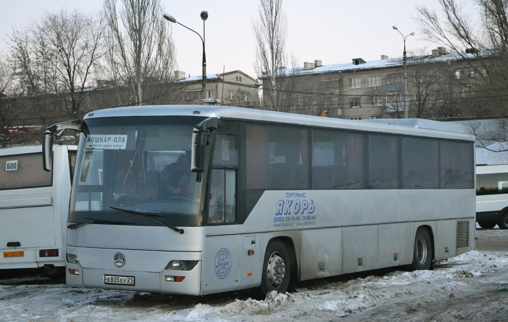 Чувашия, Mercedes-Benz O560 Intouro RH № В 835 ЕУ 21