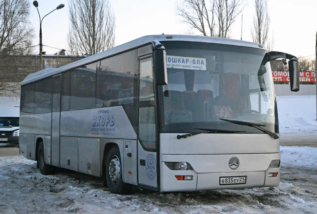 Чувашия, Mercedes-Benz O560 Intouro RH № В 835 ЕУ 21