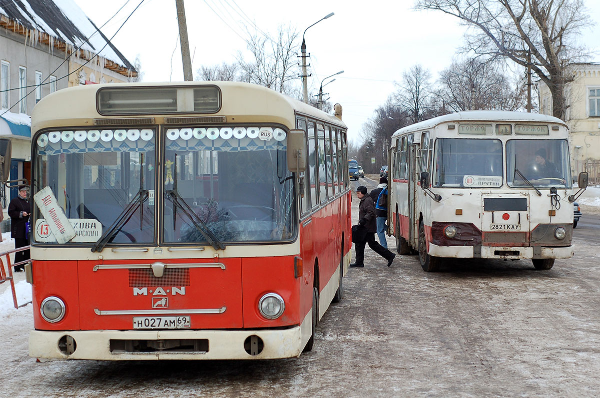 Тверская область, MAN 192 SL200 № Н 027 АМ 69; Тверская область, ЛиАЗ-677М № 2821 КАУ; Тверская область — Разные фотографии