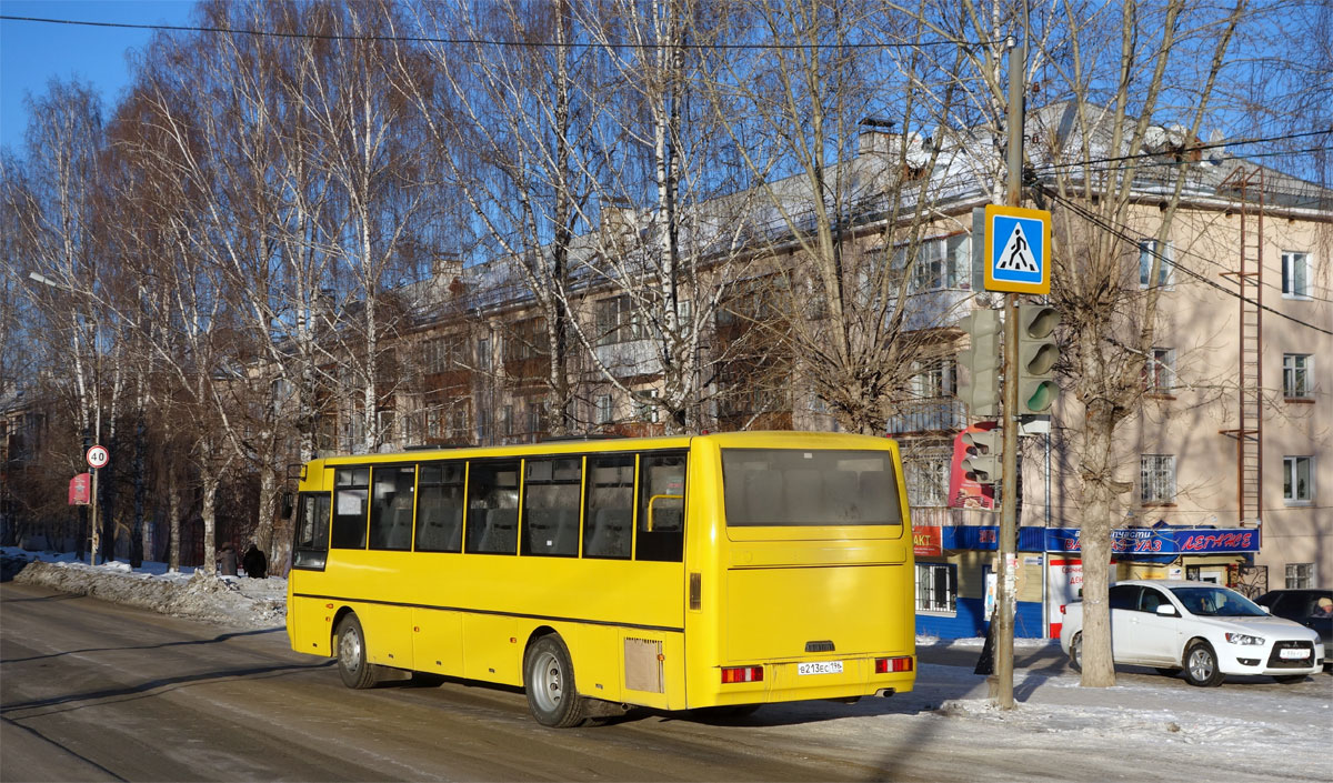 Свердловская область, КАвЗ-4238-41 № В 213 ЕС 196