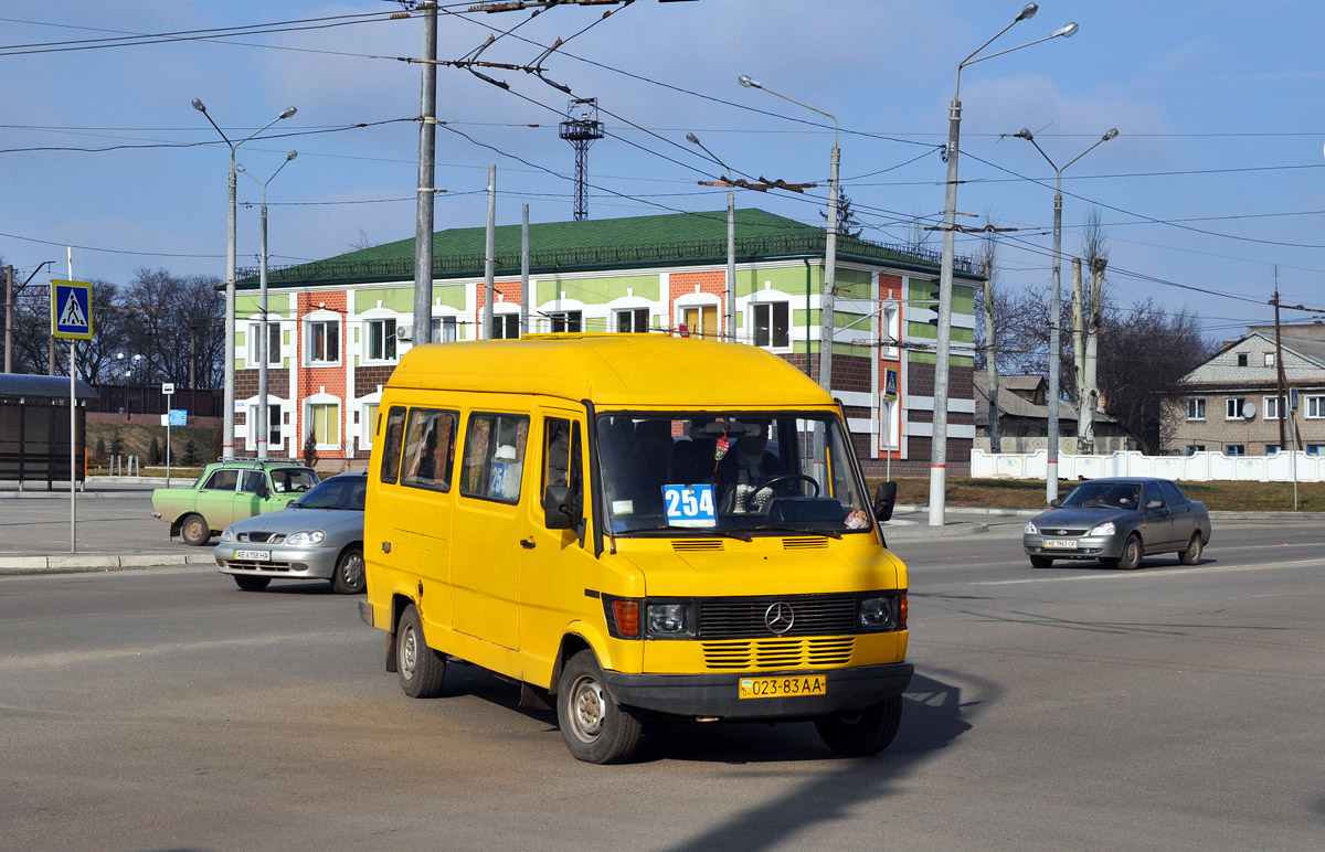 Днепропетровская область, Mercedes-Benz T1 210D № 023-83 АА