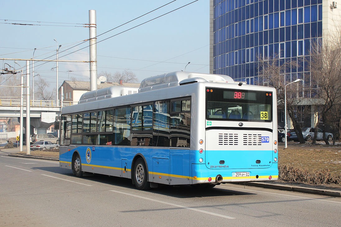 Алматы, Yutong ZK6118HGA № 570