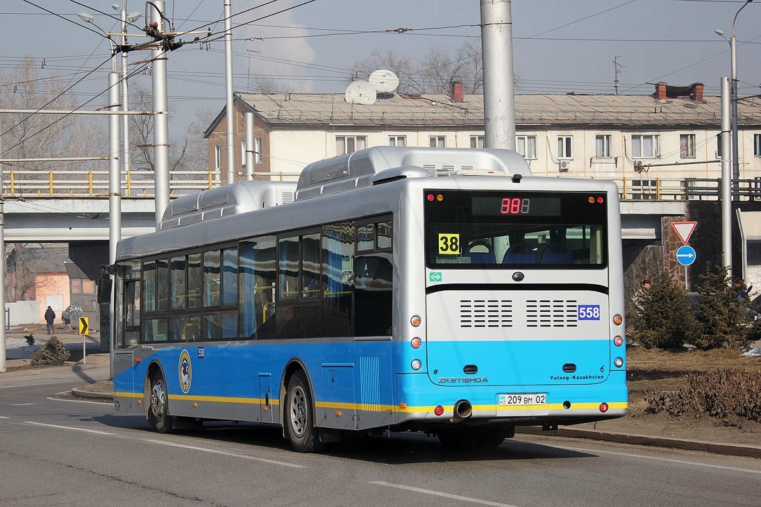 Алматы, Yutong ZK6118HGA № 558