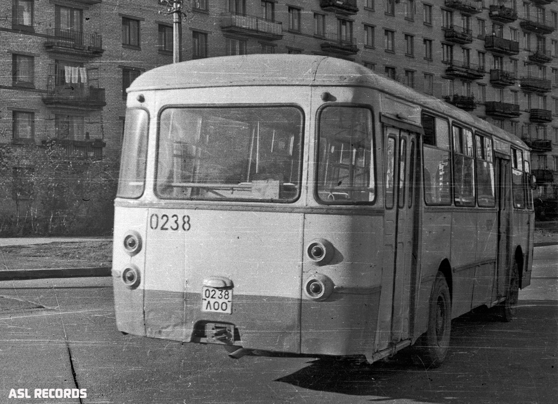 Sankt Petersburg, LiAZ-677M Nr. 0238